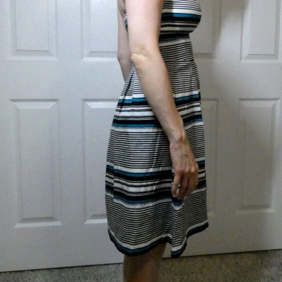 Striped SunDress, Summer Lightweight White House Black Market Quality Size 0 - Picture 4 of 11